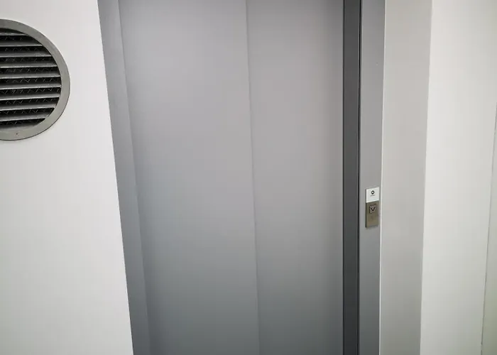 Modern Living With Sunset Terrace - Lift - Smart Tv - Xxl Terrasse